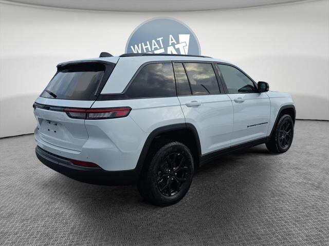 2026 Jeep Grand Cherokee GRAND CHEROKEE LAREDO ALTITUDE 4X4