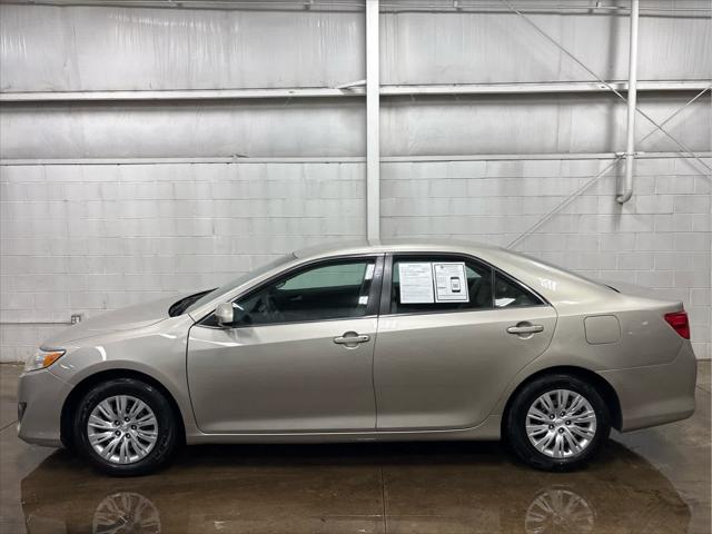 Used 2014 Toyota Camry For Sale in Wilmington, OH