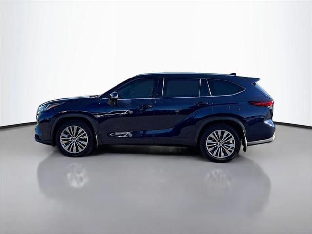 2022 Toyota Highlander Platinum