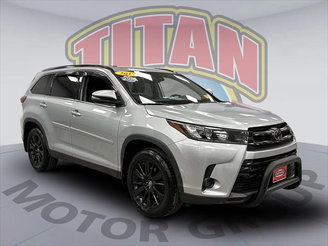 2019 Toyota Highlander XLE [2]