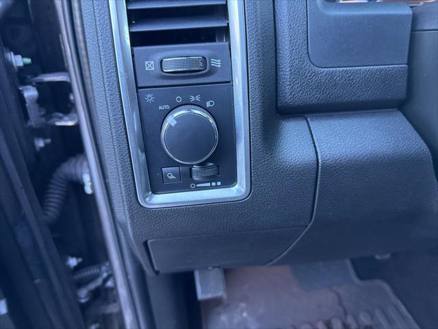 2022 Ram 1500 Classic Warlock Quad Cab 4x4 6'4" Box