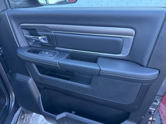 2022 Ram 1500 Classic Warlock Quad Cab 4x4 6'4" Box
