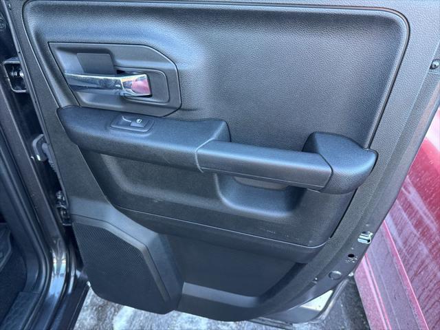2022 Ram 1500 Classic Warlock Quad Cab 4x4 6'4" Box