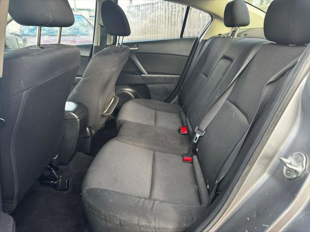 2012 Mazda Mazda3 i Touring
