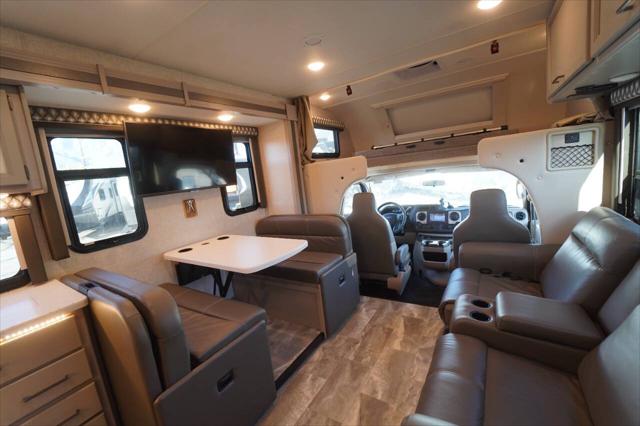 2023 Ford E-450 Cutaway KW29