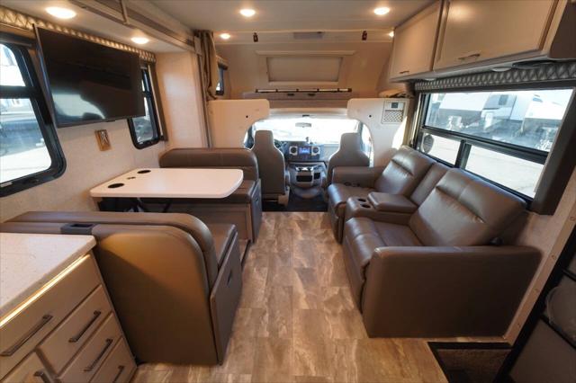 2023 Ford E-450 Cutaway KW29