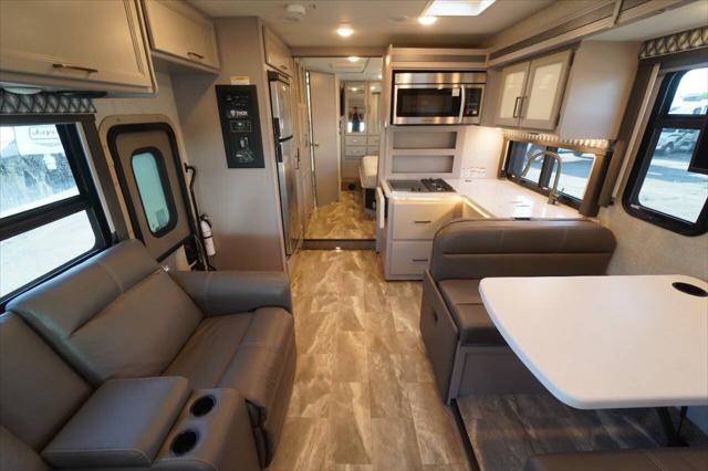 2023 Ford E-450 Cutaway KW29