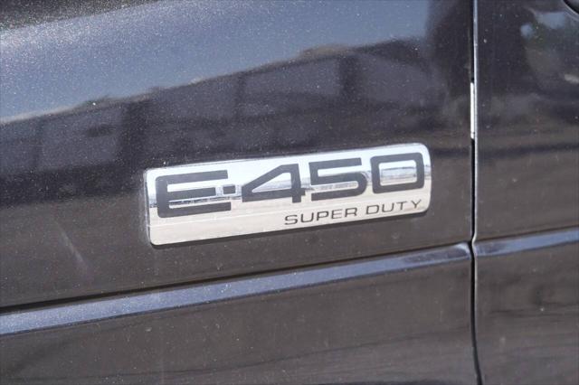 2023 Ford E-450 Cutaway KW29