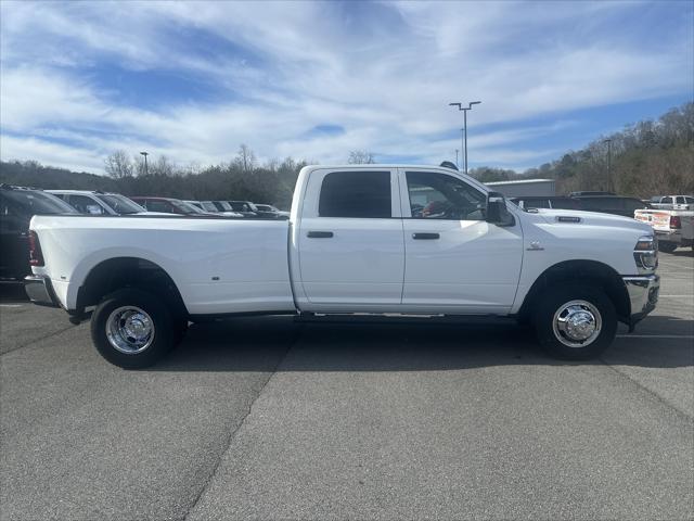 2026 Ram 3500 Tradesman Crew Cab 4x4 8' Box