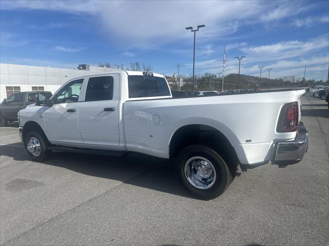 2026 Ram 3500 Tradesman Crew Cab 4x4 8' Box