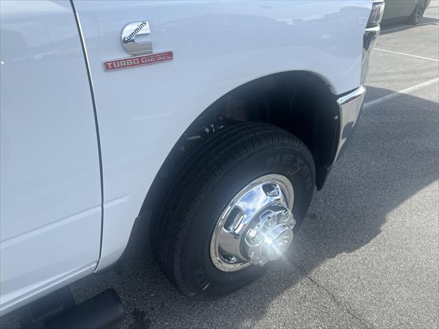 2026 Ram 3500 Tradesman Crew Cab 4x4 8' Box