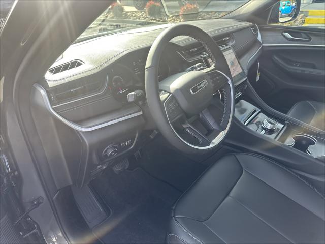 2025 Jeep Grand Cherokee L Limited 4x4