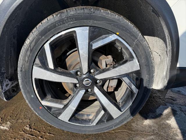 2022 Nissan Rogue Sport SL AWD Xtronic CVT