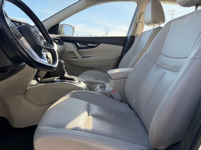 2022 Nissan Rogue Sport SL AWD Xtronic CVT