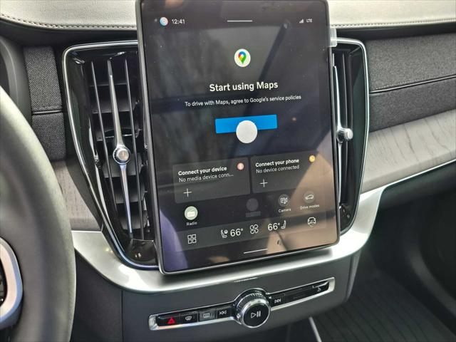 2026 Volvo XC90 Ultra, B6 AWD Gas (mild hybrid), Gasoline, Bright, 7 Seats