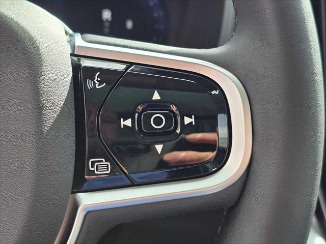 2026 Volvo XC90 Ultra, B6 AWD Gas (mild hybrid), Gasoline, Bright, 7 Seats