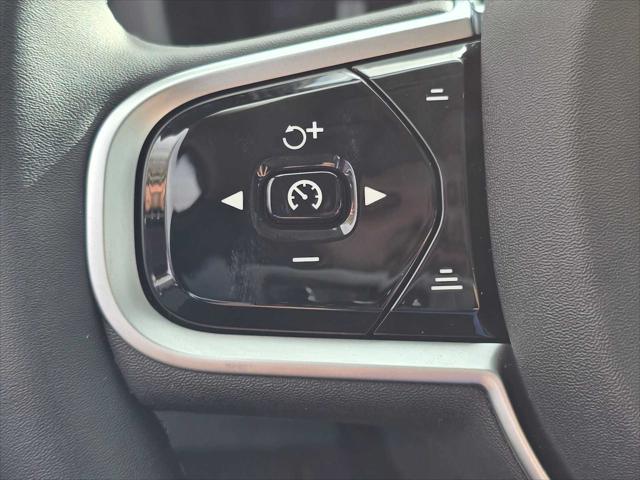 2026 Volvo XC90 Ultra, B6 AWD Gas (mild hybrid), Gasoline, Bright, 7 Seats