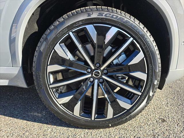 2026 Volvo XC90 Plug-In Hybrid Plus, T8 AWD, Electric/Gasoline, Bright, 7 Seats