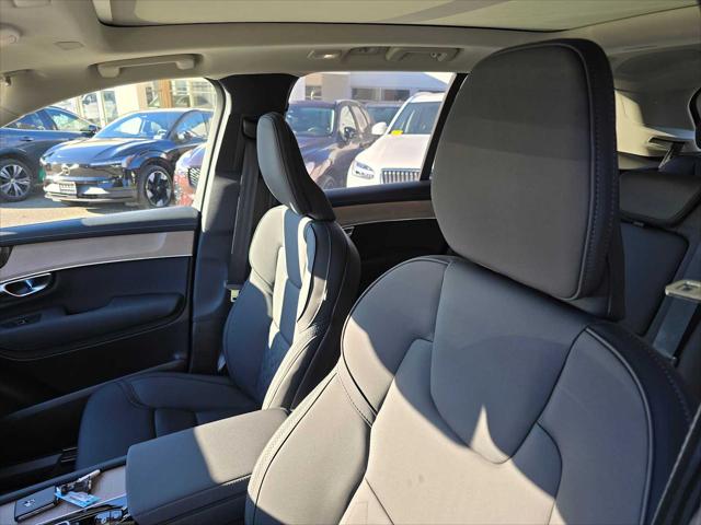 2026 Volvo XC90 Plug-In Hybrid Plus, T8 AWD, Electric/Gasoline, Bright, 7 Seats