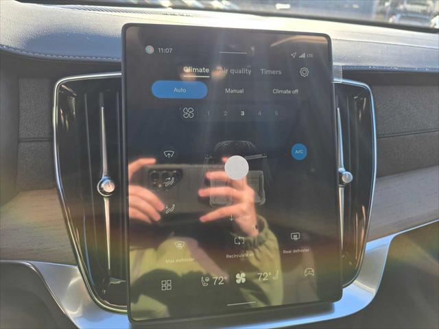 2026 Volvo XC90 Plug-In Hybrid Plus, T8 AWD, Electric/Gasoline, Bright, 7 Seats