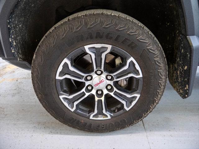 2024 GMC Canyon 4WD AT4
