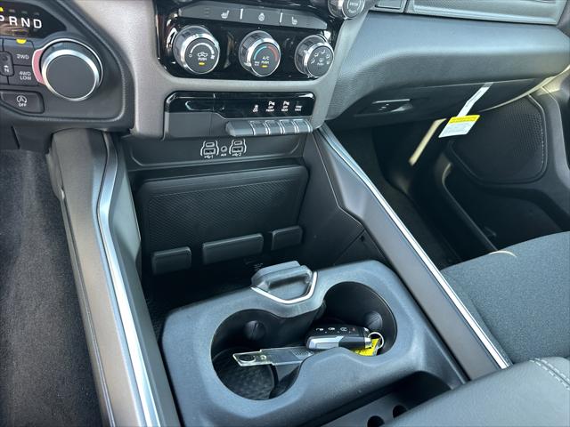 2026 Ram 1500 Big Horn Crew Cab 4x4 5'7" Box