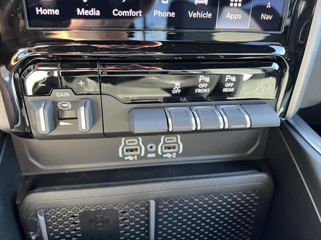 2026 Ram 1500 Big Horn Crew Cab 4x4 5'7" Box