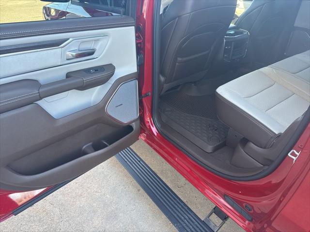 2026 Ram 1500 Laramie Crew Cab 4x4 5'7" Box