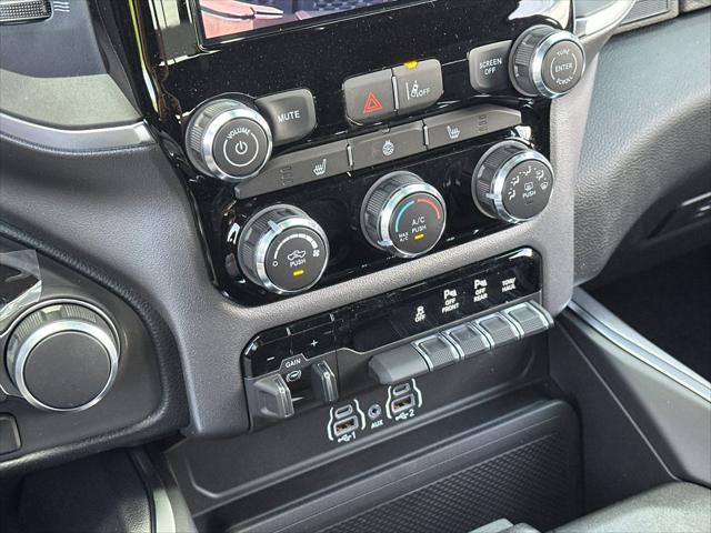 2026 Ram 1500 Big Horn Crew Cab 4x4 5'7" Box