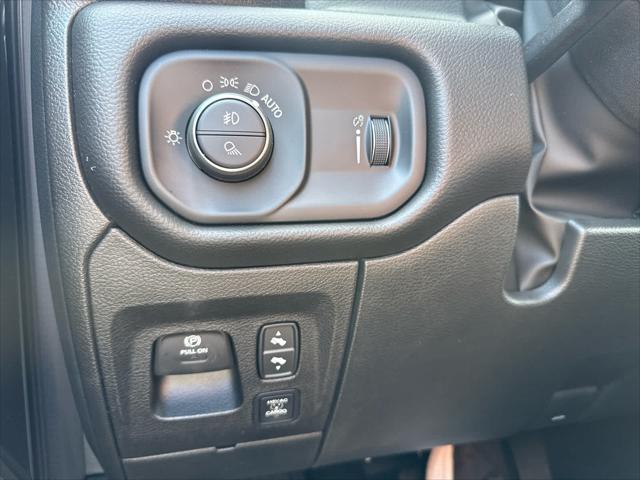 2026 Ram 1500 Big Horn Crew Cab 4x4 5'7" Box