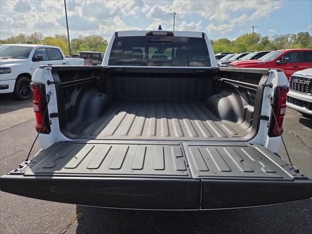 2026 Ram 1500 Laramie Crew Cab 4x4 5'7" Box