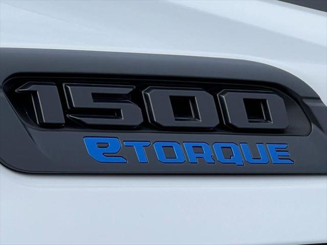 2026 RAM Ram 1500 RAM 1500 TRADESMAN QUAD CAB 4X4 64 BOX