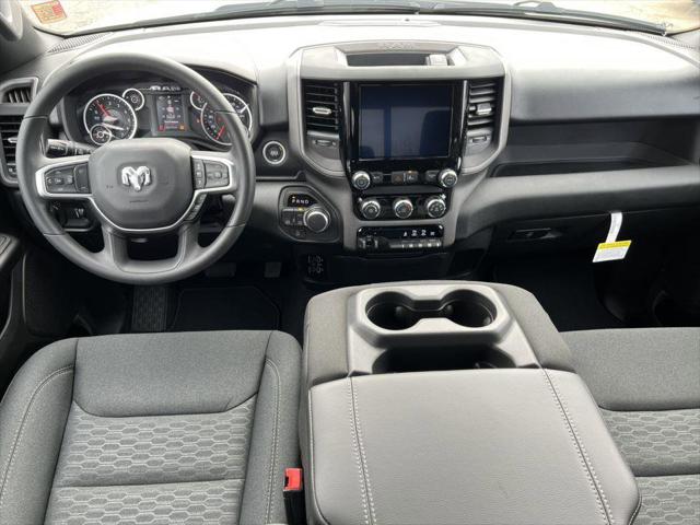 2026 RAM Ram 1500 RAM 1500 TRADESMAN QUAD CAB 4X4 64 BOX