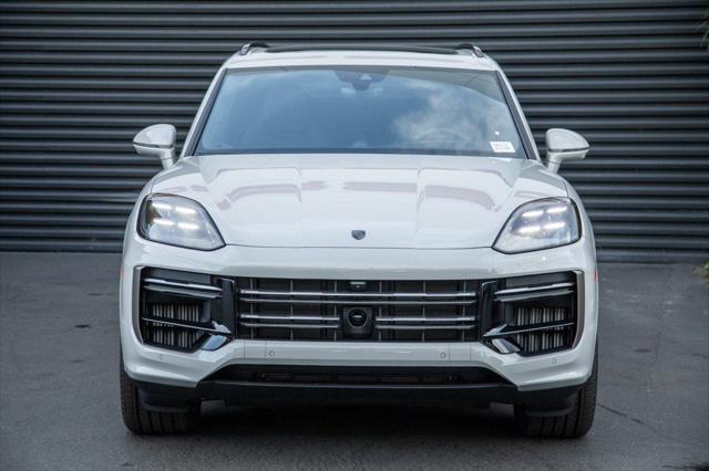 2026 Porsche Cayenne E-Hybrid Turbo