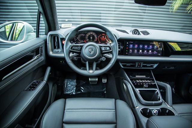 2026 Porsche Cayenne E-Hybrid Turbo
