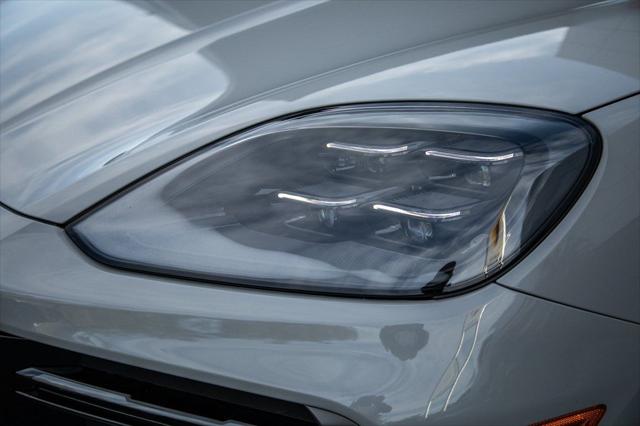 2026 Porsche Cayenne E-Hybrid Turbo