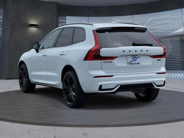 2026 Volvo XC60 B5 Ultra Black Edition