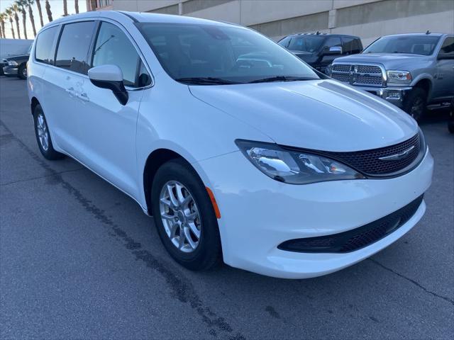 2023 Chrysler Voyager LX