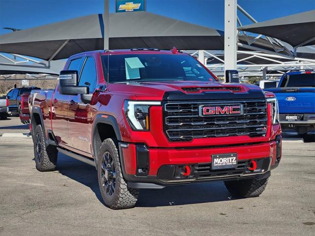 2025 GMC Sierra 2500HD 4WD Crew Cab Standard Bed AT4