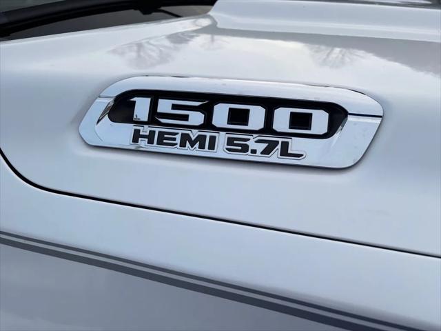 2020 RAM 1500 Laramie Crew Cab 4x4 57 Box