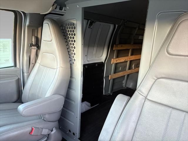 2020 GMC Savana Cargo RWD 2500 Extended Wheelbase Work Van