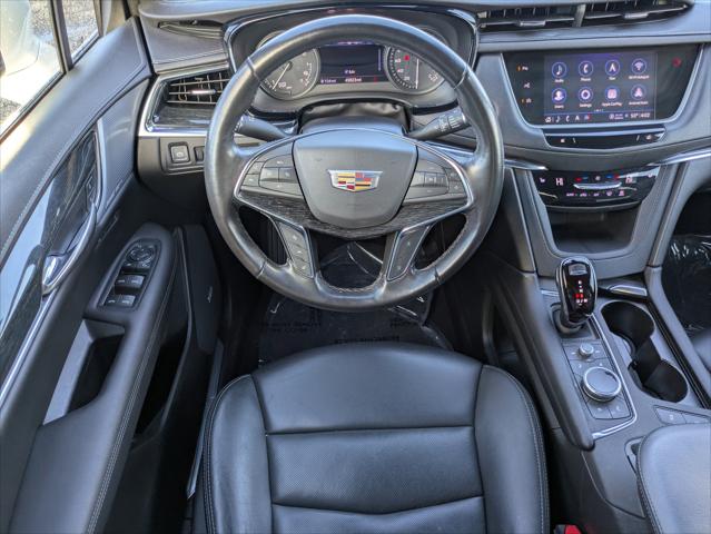 2022 Cadillac XT5 FWD Premium Luxury