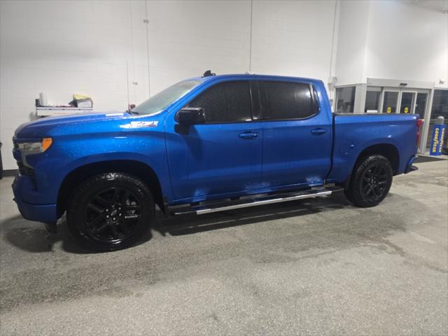 2022 Chevrolet Silverado 1500 4WD Crew Cab Short Bed RST
