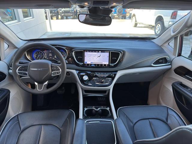 2023 Chrysler Pacifica Limited AWD