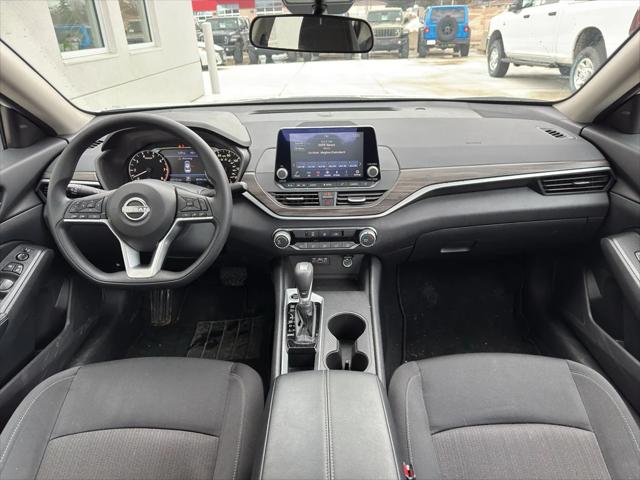 2025 Nissan Altima SV FWD