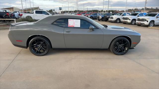 2018 Dodge Challenger SXT Plus