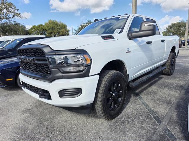 2023 RAM 3500 Tradesman Crew Cab 4x4 64 Box