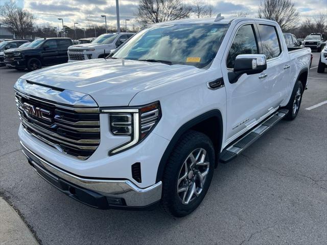 2023 GMC Sierra 1500 4WD Crew Cab Short Box SLT