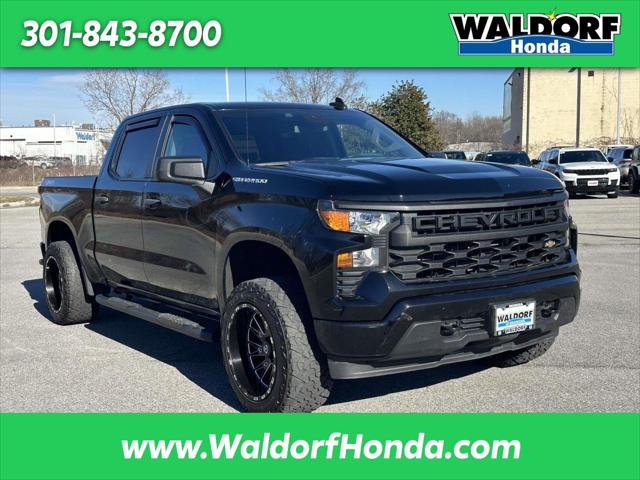 2023 Chevrolet Silverado 1500 4WD Crew Cab Short Bed Custom