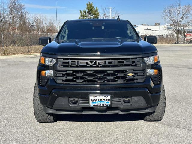 2023 Chevrolet Silverado 1500 4WD Crew Cab Short Bed Custom